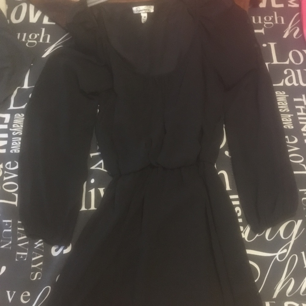A black dress ! Never worn ! Good condition!